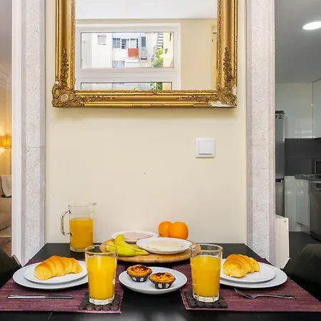 Whome | Alameda Patio Hideaway Lisboa