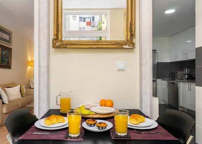 Whome | Alameda Patio Hideaway Lisboa